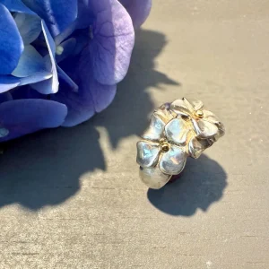 Hydrangea Flower Ring